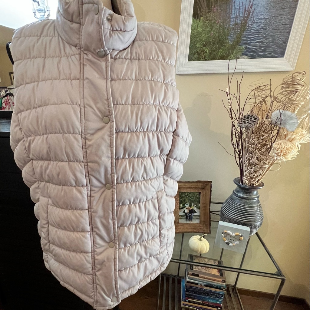 Gap Puffer Vest In Stone Color Sz Xl Gap Puffer Vest In Stone Color Sz Xl